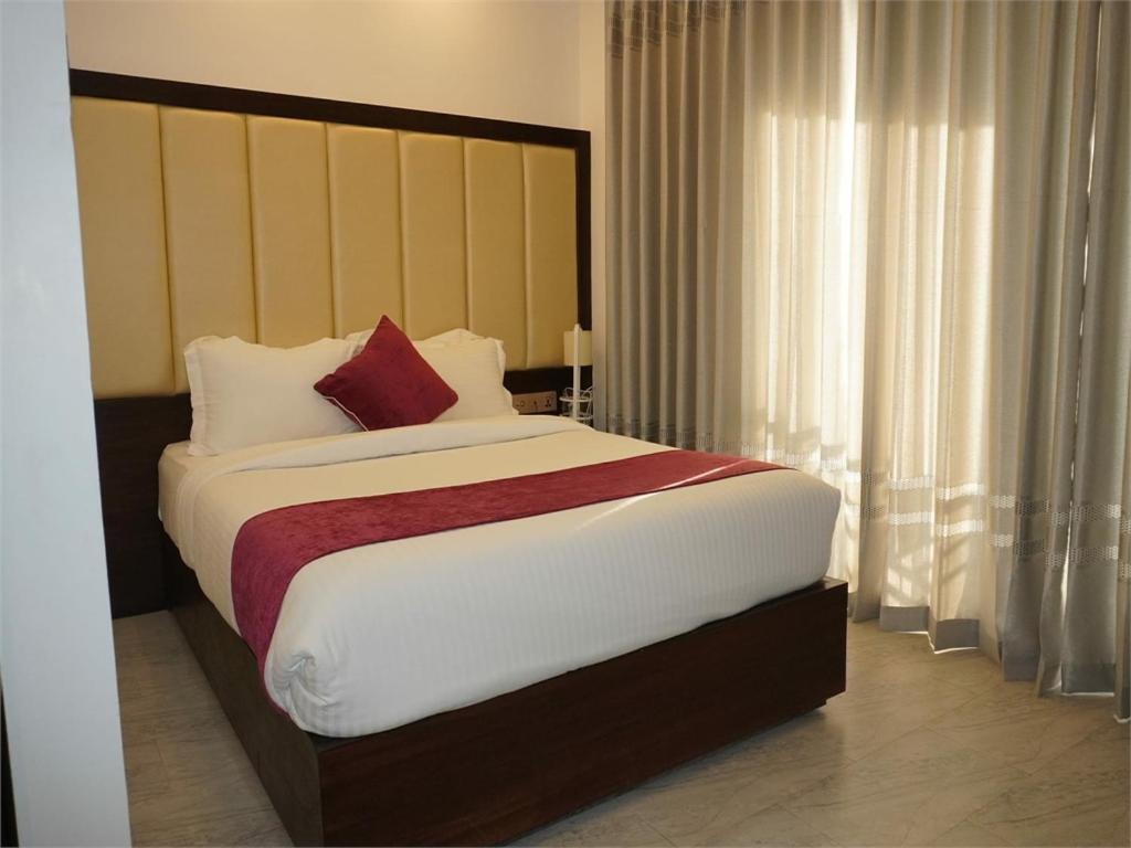 Shada Pathor Hotel & Resort Companiganj Exterior foto